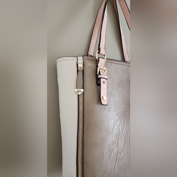 Call It Spring colorblock shoulder bag - Picture 2 of 8